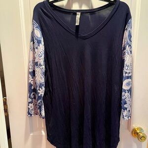 3/4 sleeve curvy shirt